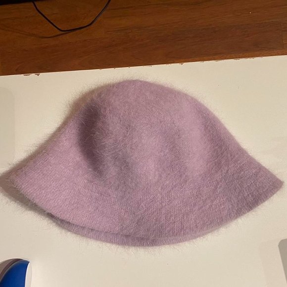 fuzzy light purple bucket hat 💟 - Picture 6 of 6